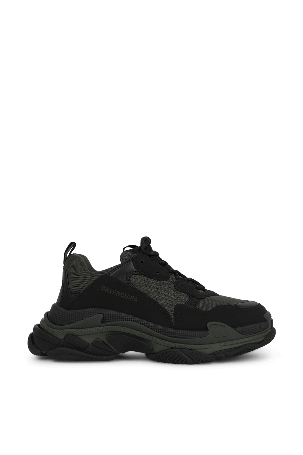 תמונה קידמית של סניקרס טריפל אס בירוק ושחור