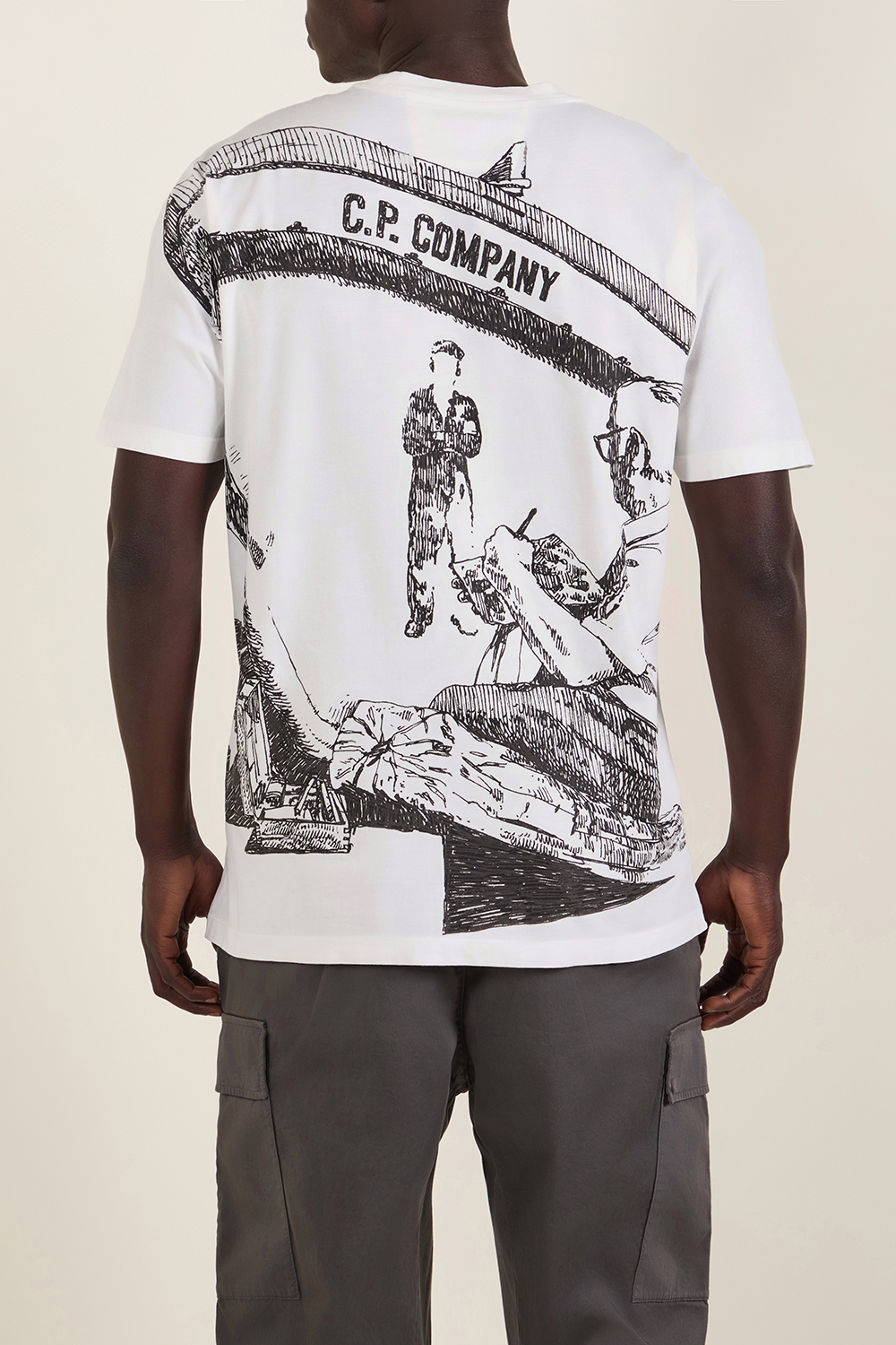 תמונת תקריב דוגמן של חולצת טי