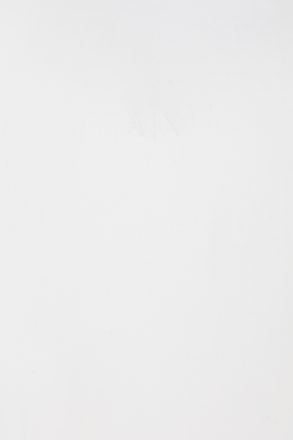 תמונה אחורית של חולצה מכופתרת ארוכה עם לוגו רקום