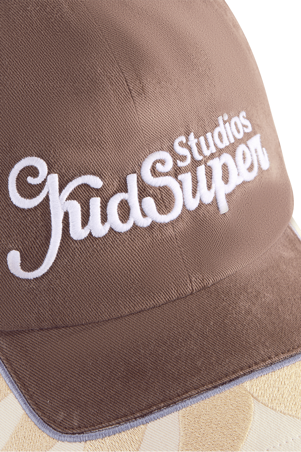 תמונת תקריב של קידסופר X פומה כובע מצחייה