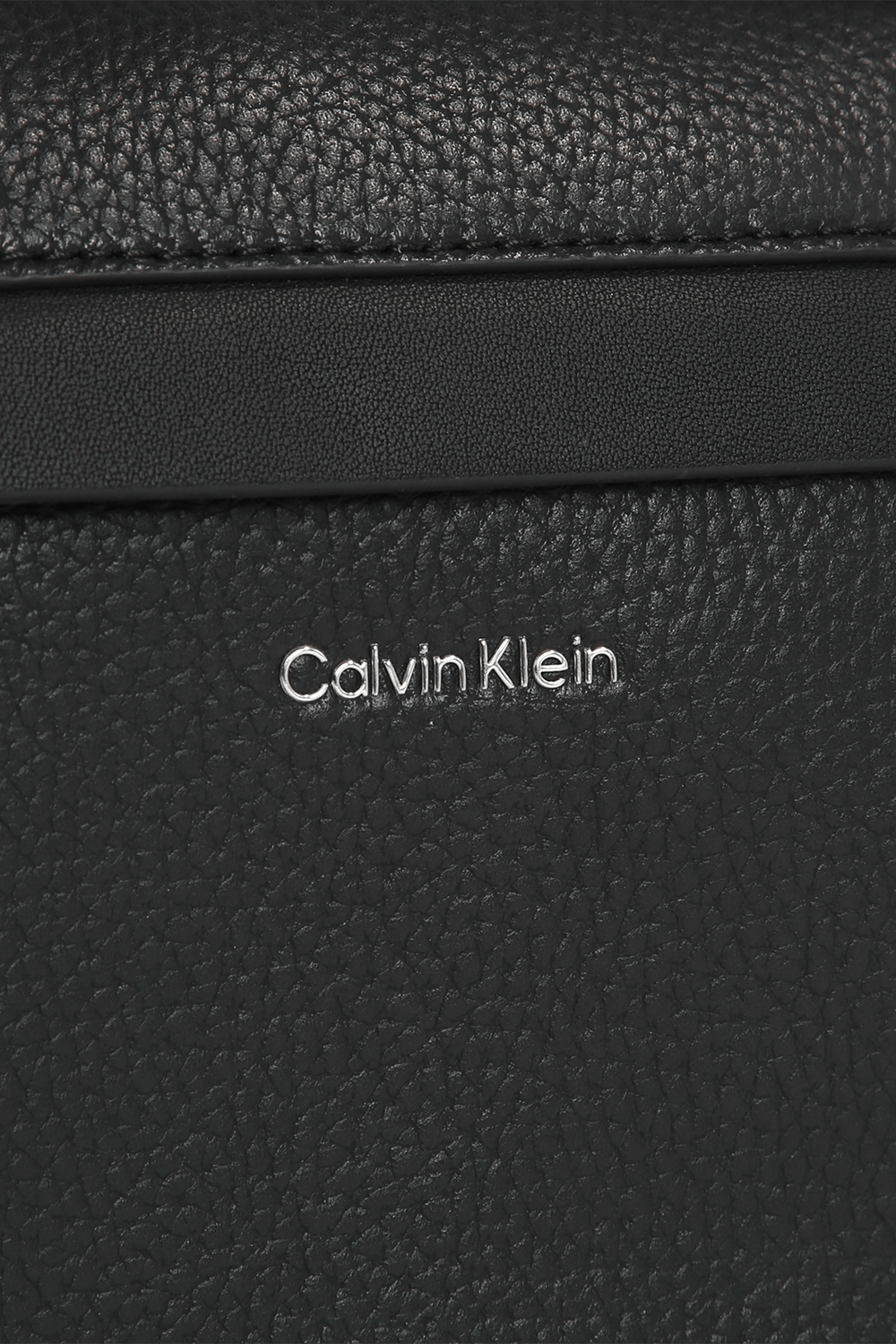 תמונת תקריב של תיק צד