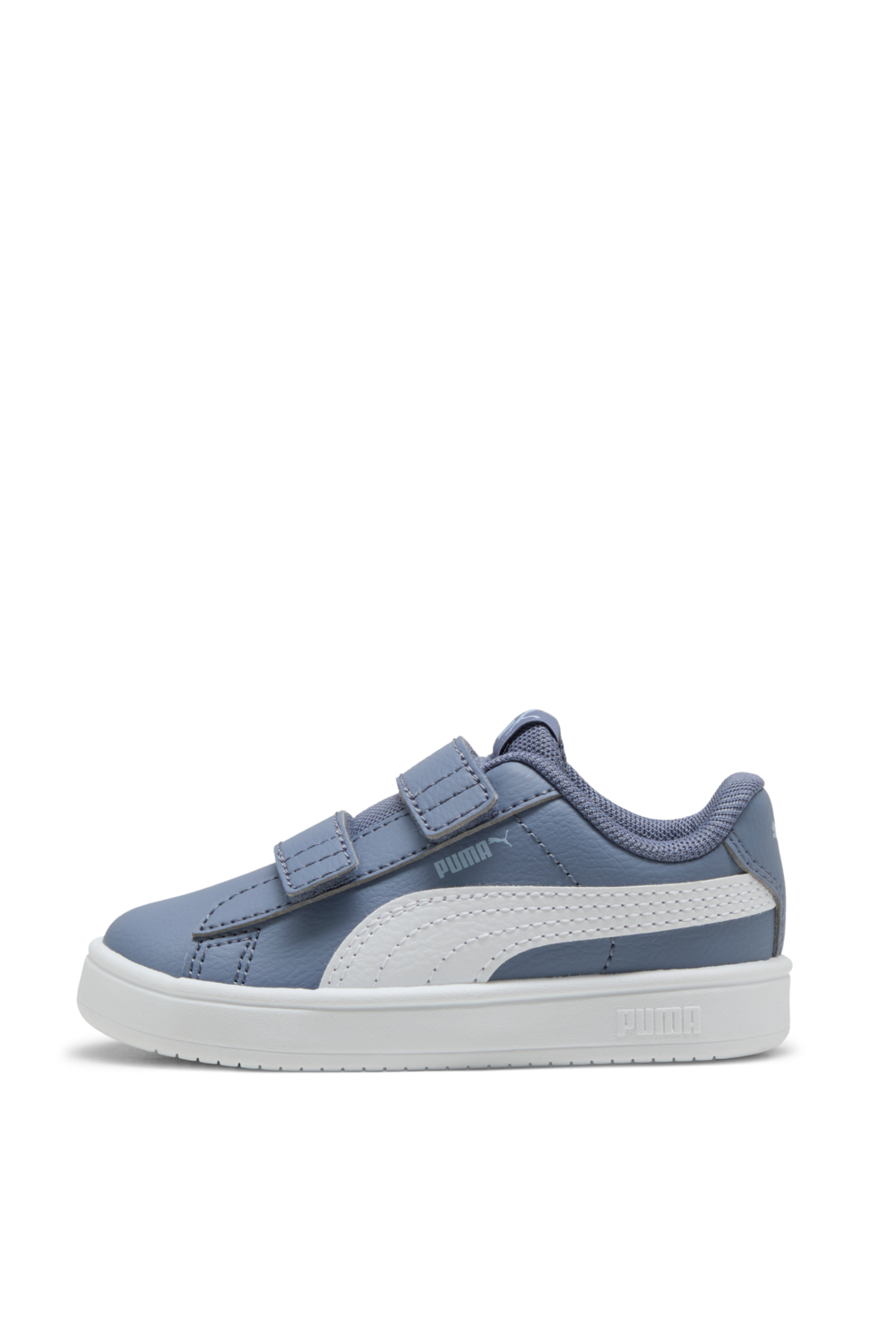 תמונה אחורית של נעלי סניקרס