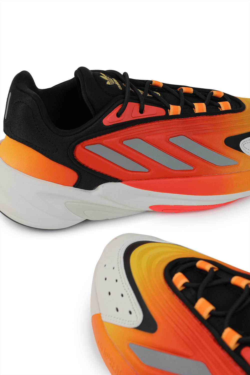 תמונת תקריב של Ozelia Shoes in Orange and Black
