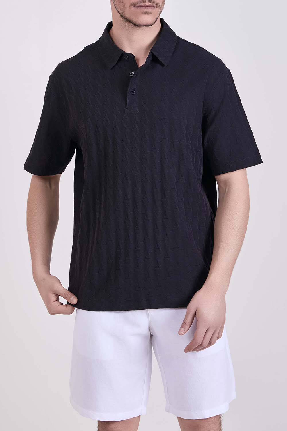 תמונת דוגמן קידמית של חולצת פולו