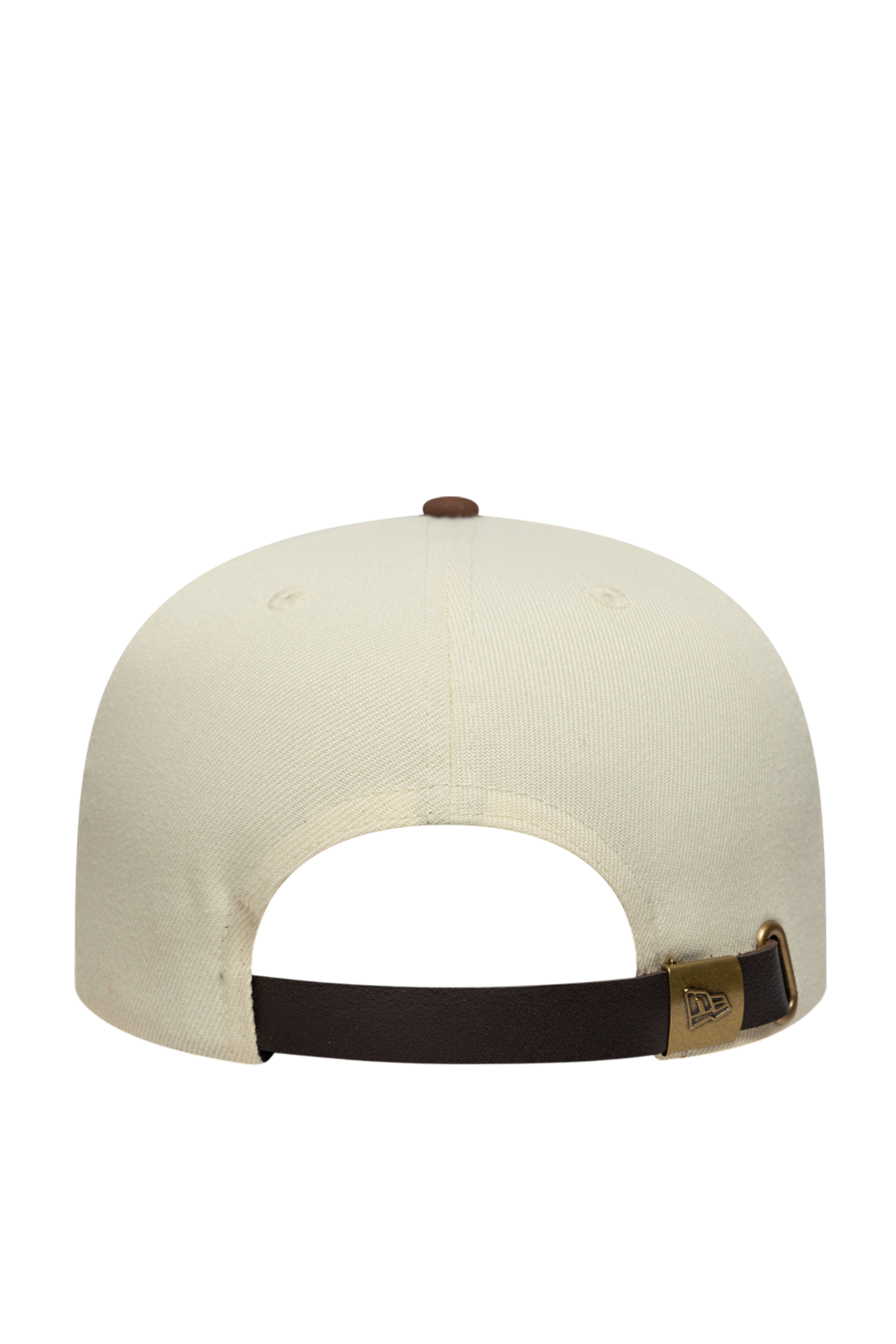 תמונה אחורית של כובע מצחייה