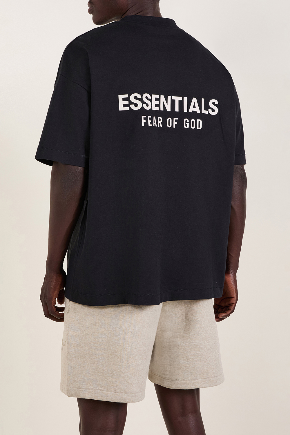 תמונת תקריב דוגמן של חולצת טי