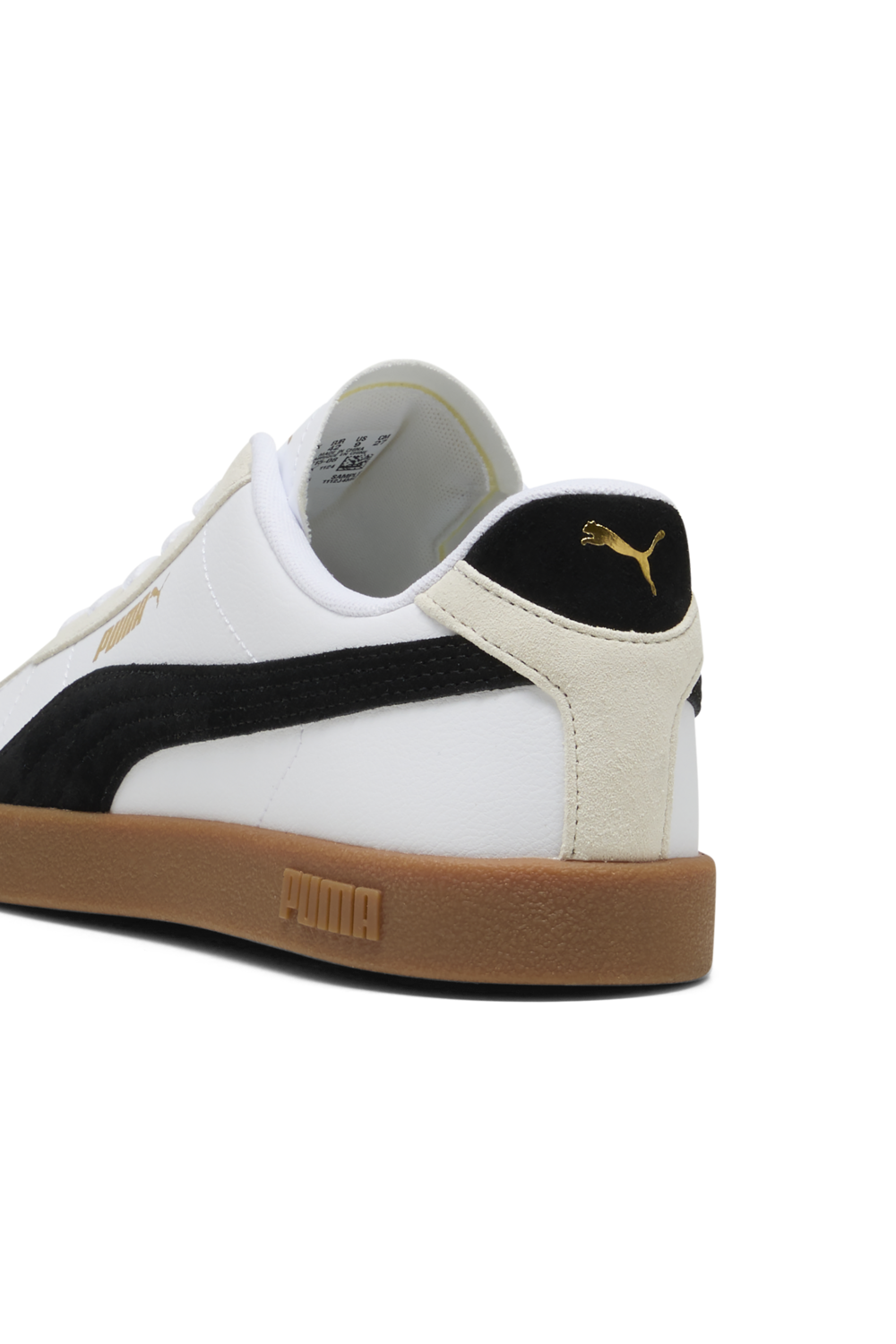 תמונת פנים של נעלי סניקרס