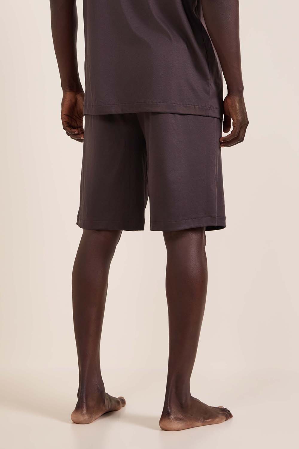 תמונת דוגמן אחורית של מכנסיים