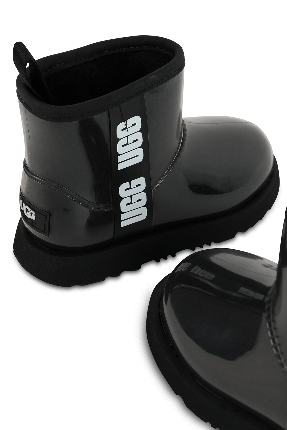 תמונת תקריב של מגפיים קלאסיק קליר מיני - מידות 28.5-35