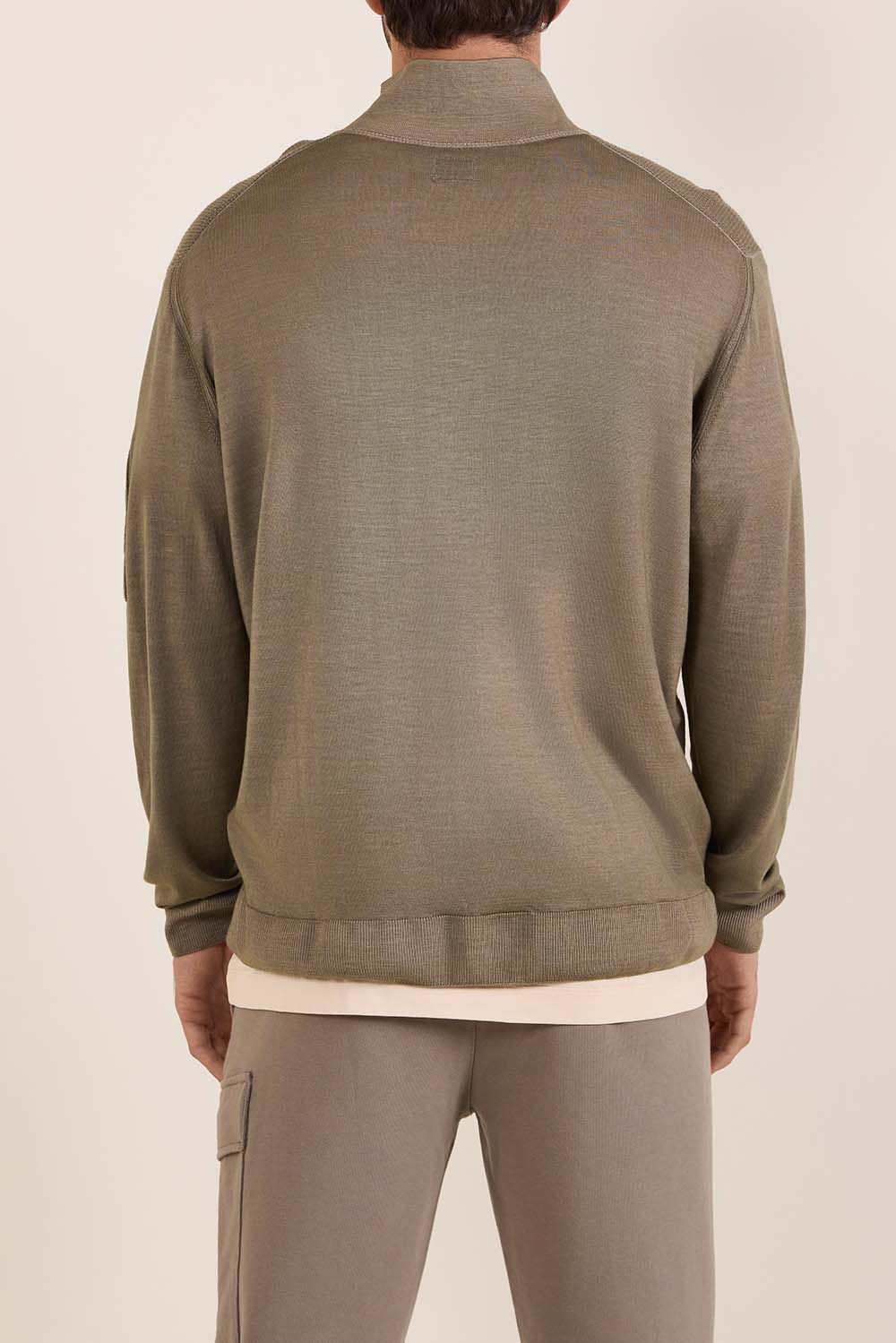 תמונת תקריב דוגמן של סריג פולו