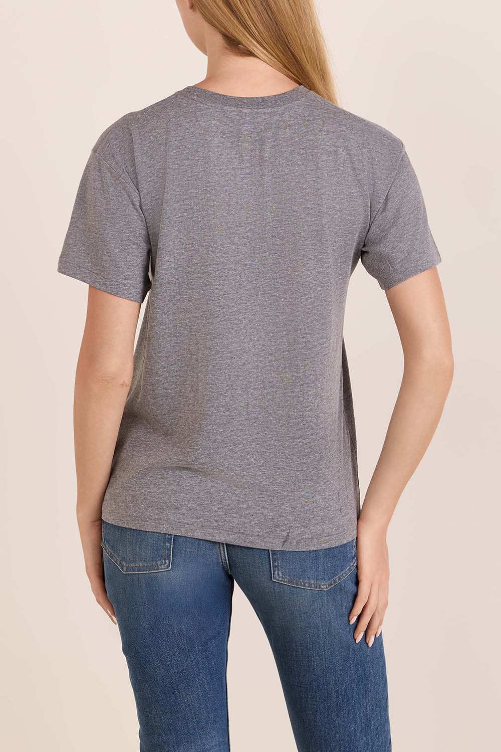 תמונת דוגמן אחורית של חולצת טי