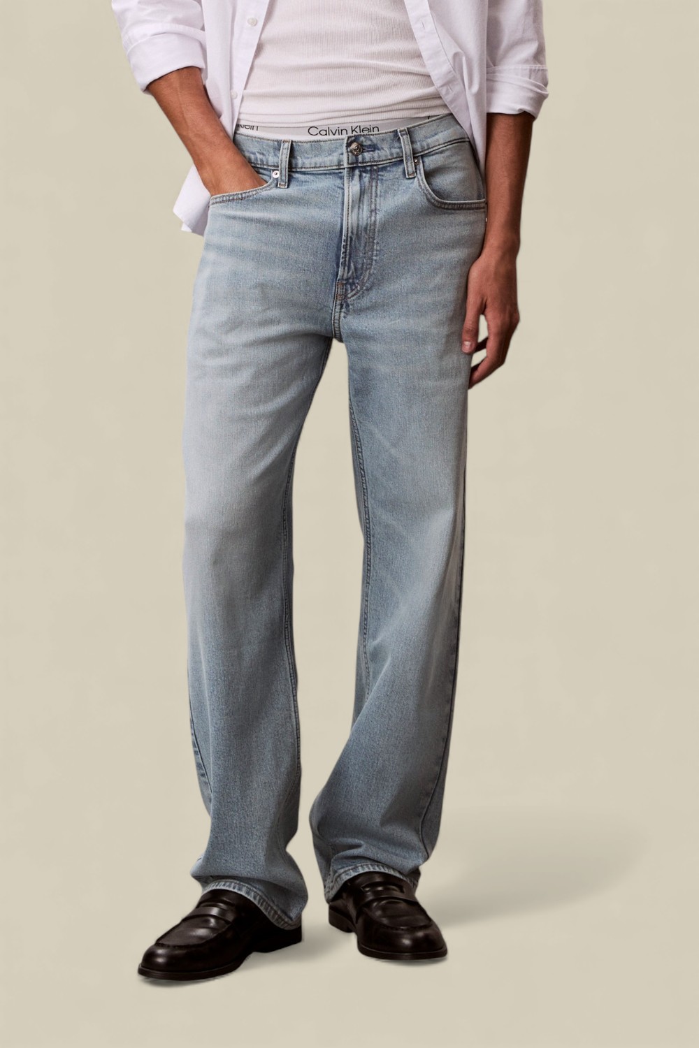 תמונת דוגמן קידמית של מכנסי ג'ינס 90 בגזרה ישרה