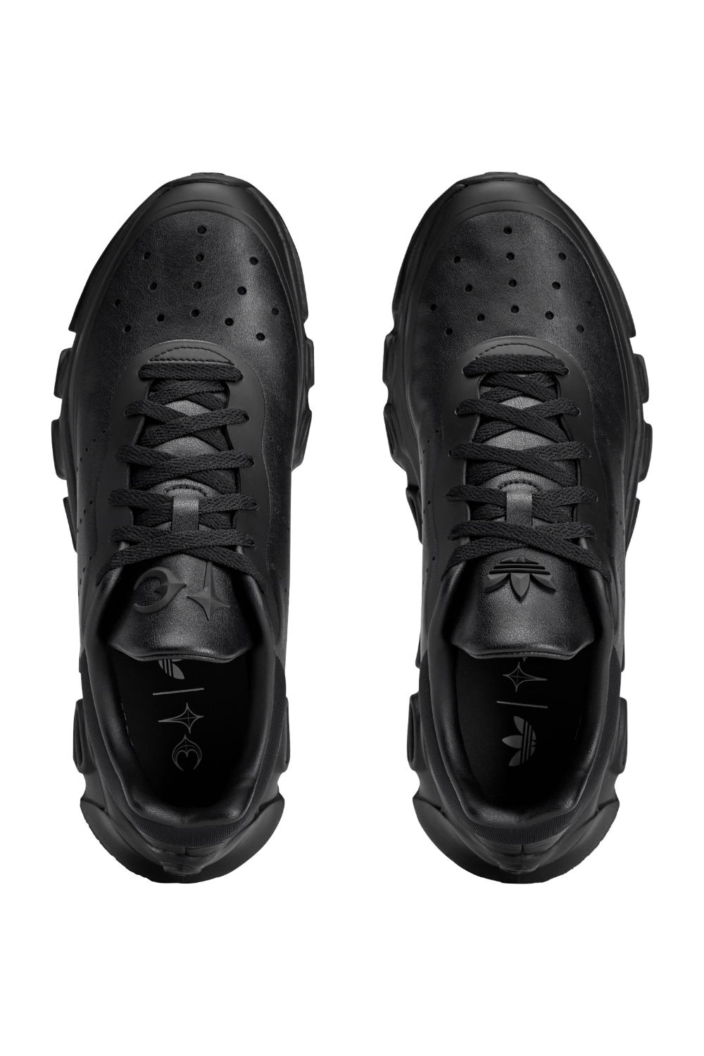 נעלי סניקרס