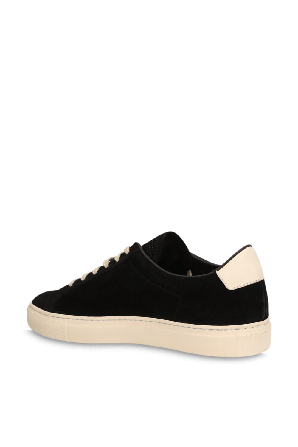 תמונה אחורית של נעלי סניקרס