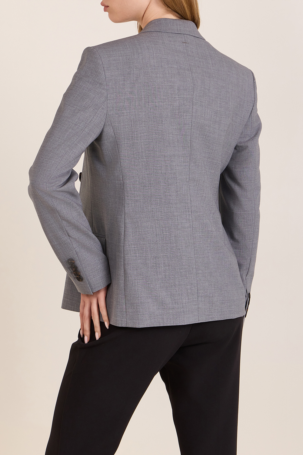 תמונת דוגמן אחורית של ז'קט מחוייט