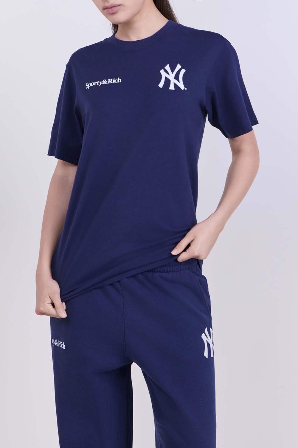 תמונת דוגמן קידמית של חולצת טי יאנקיז