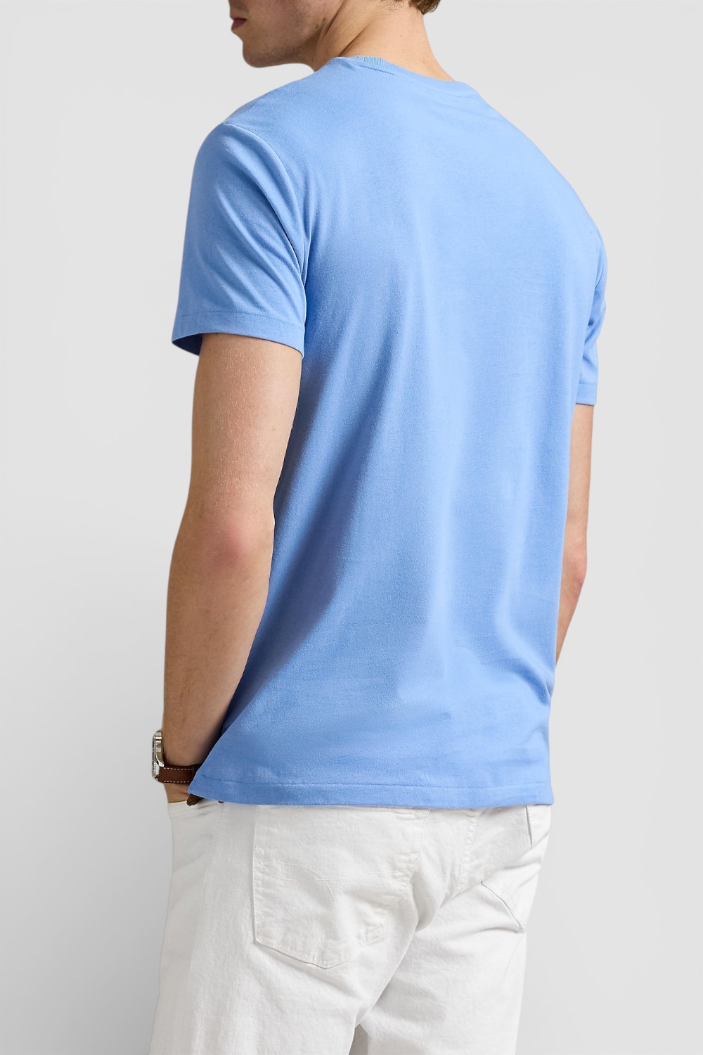 תמונת דוגמן אחורית של חולצת טי