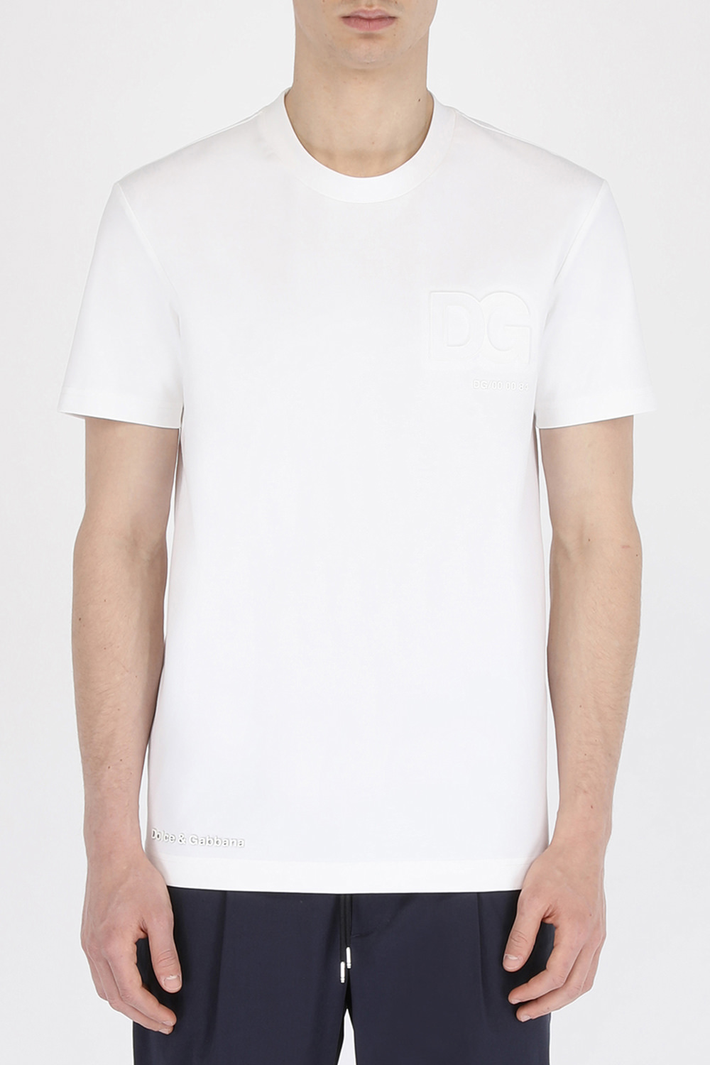 תמונת דוגמן קידמית של Logo Tee in White