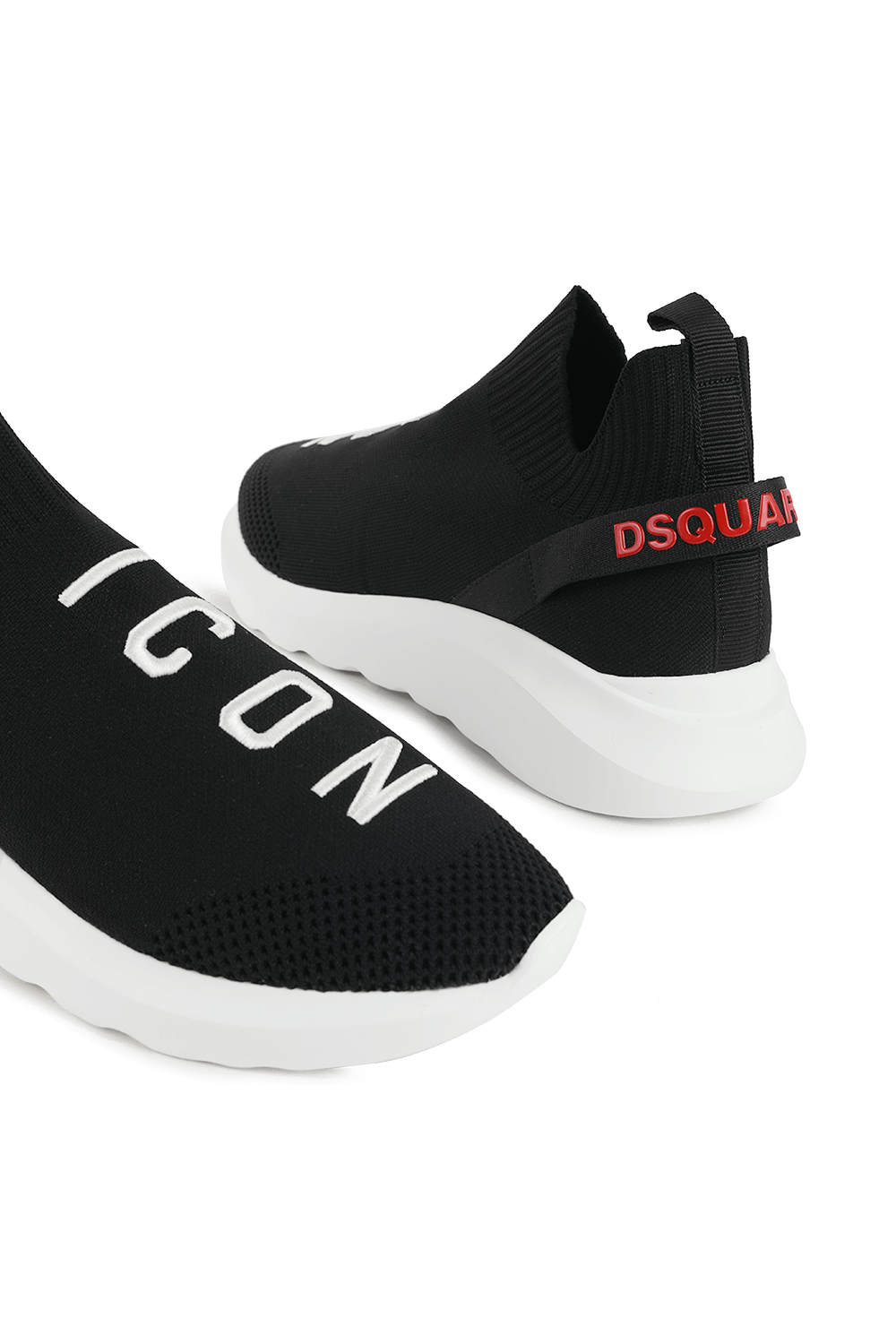 תמונת תקריב של Icon Speedster Sneakers in Black