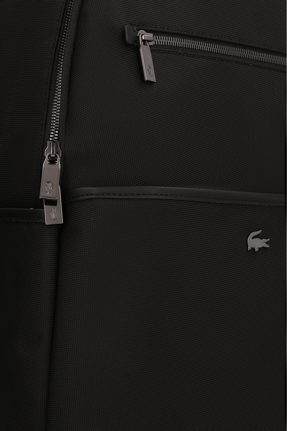 תמונת תקריב של תיק גב ללפטופ