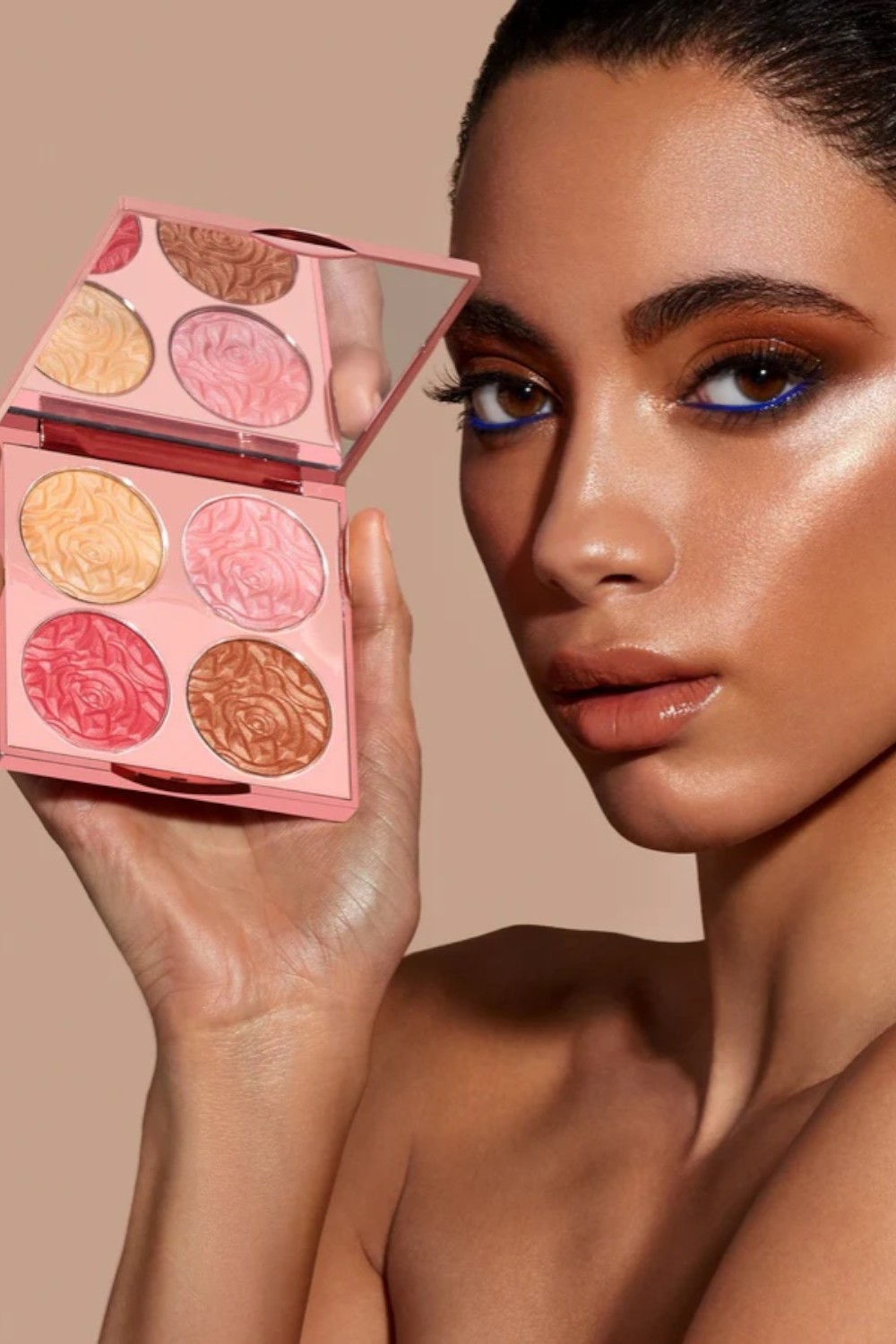 תמונת פנים של Brightening CC Palette Sunny Flash