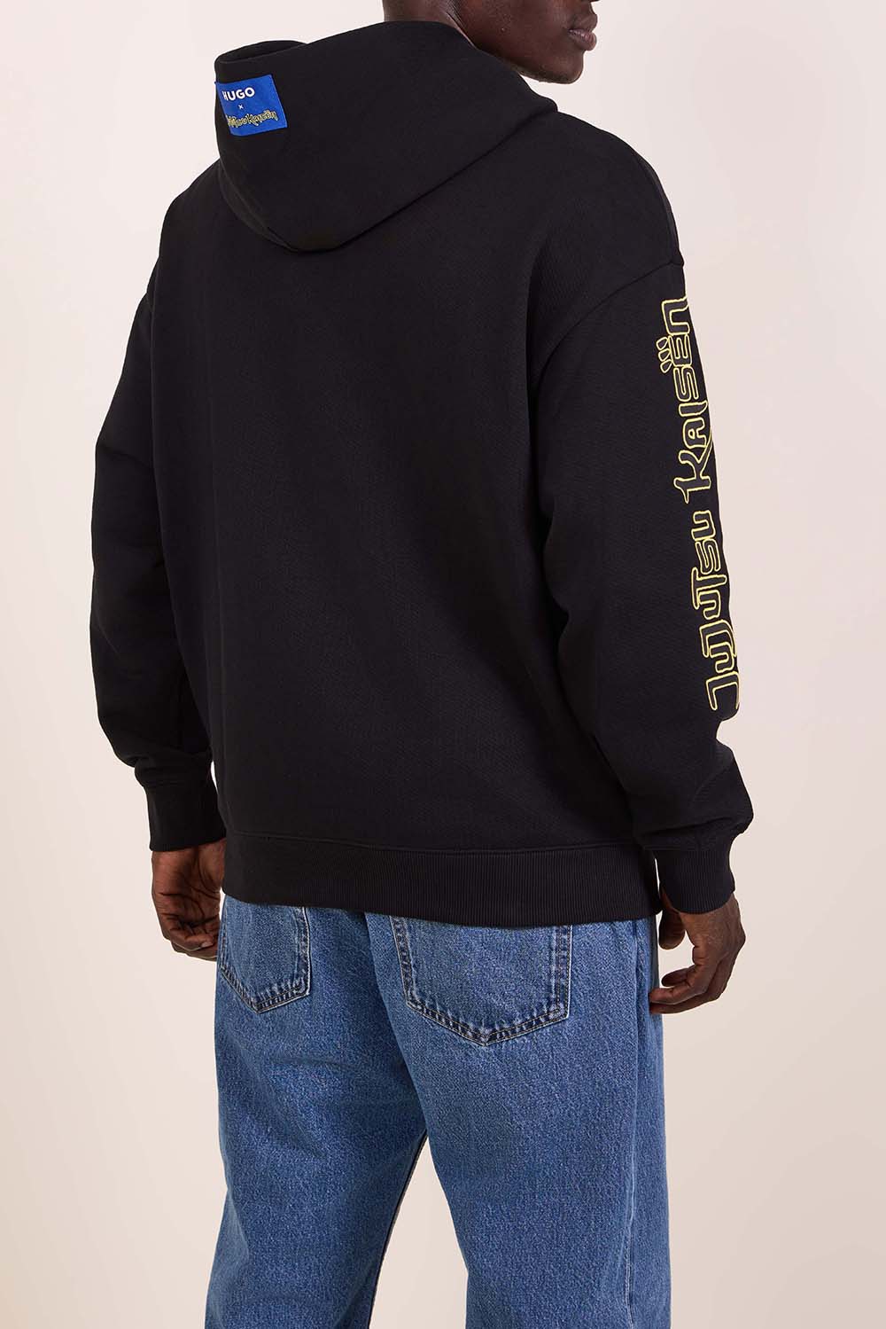 תמונת דוגמן אחורית של קפוצ'ון כותנה הוגו X ג'וג'וטסו קאיסן