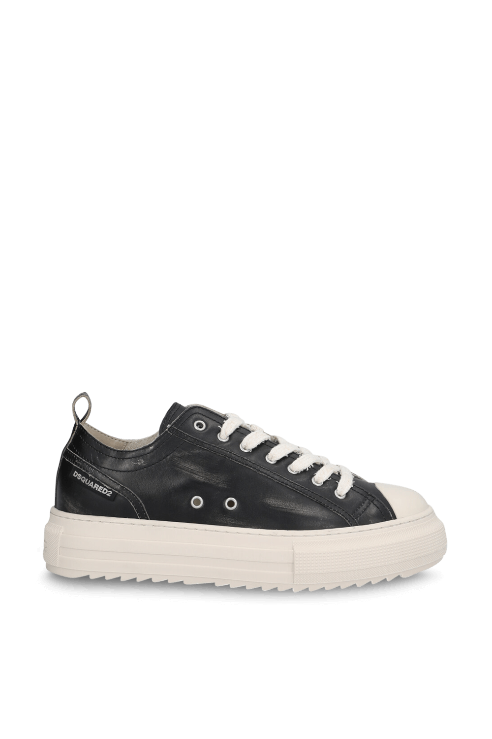 תמונה קידמית של נעלי סניקרס ברין