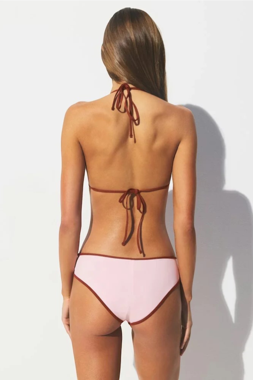 תמונת דוגמן אחורית של TRIANGLE TOP