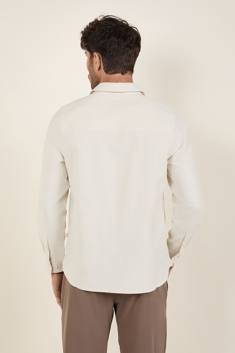 תמונת דוגמן אחורית של LuluLinen Long-Sleeve Shirt