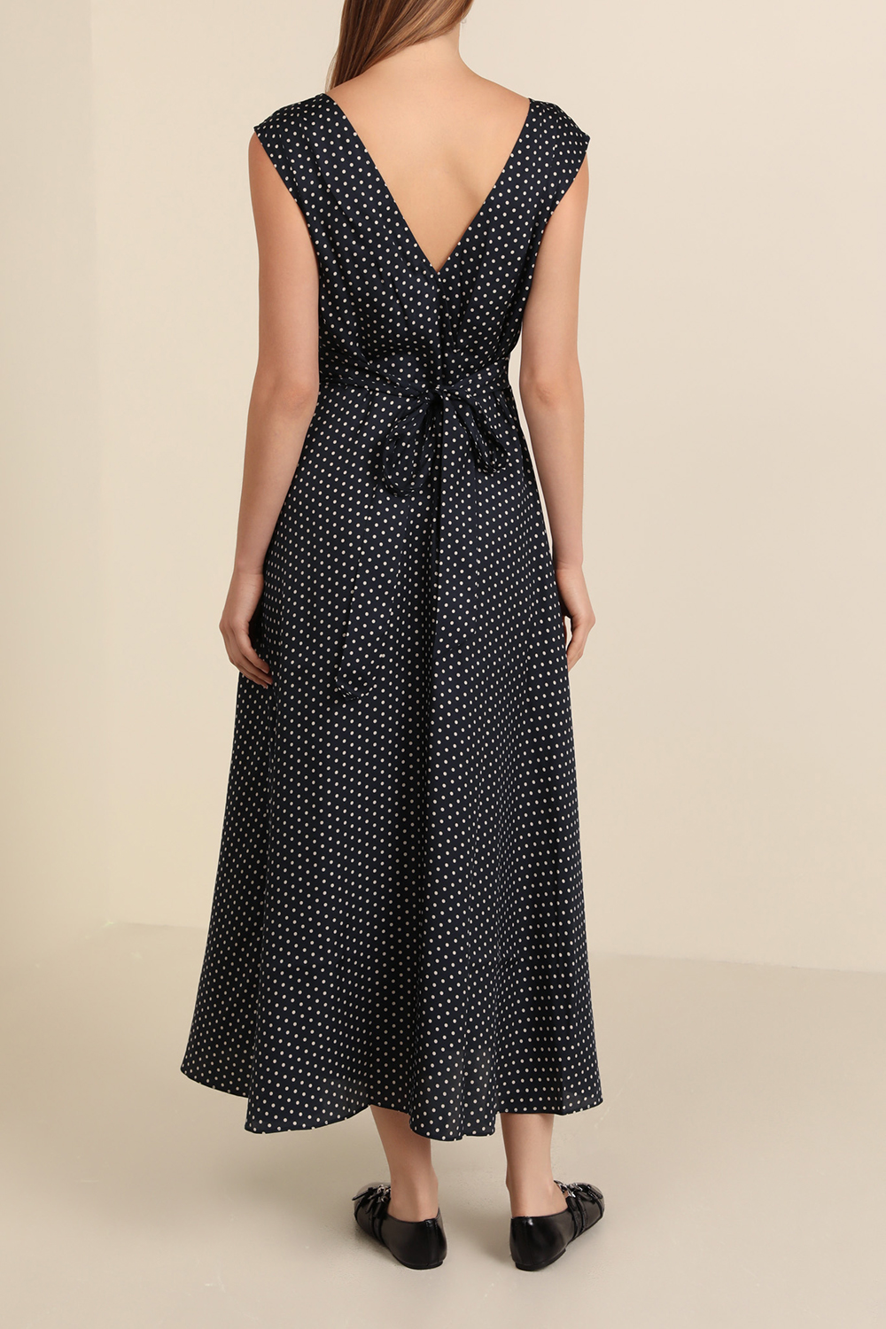 תמונת דוגמן אחורית של שמלת מקסי טהליה