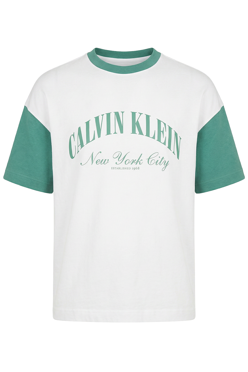 תמונה קידמית של חולצת טי