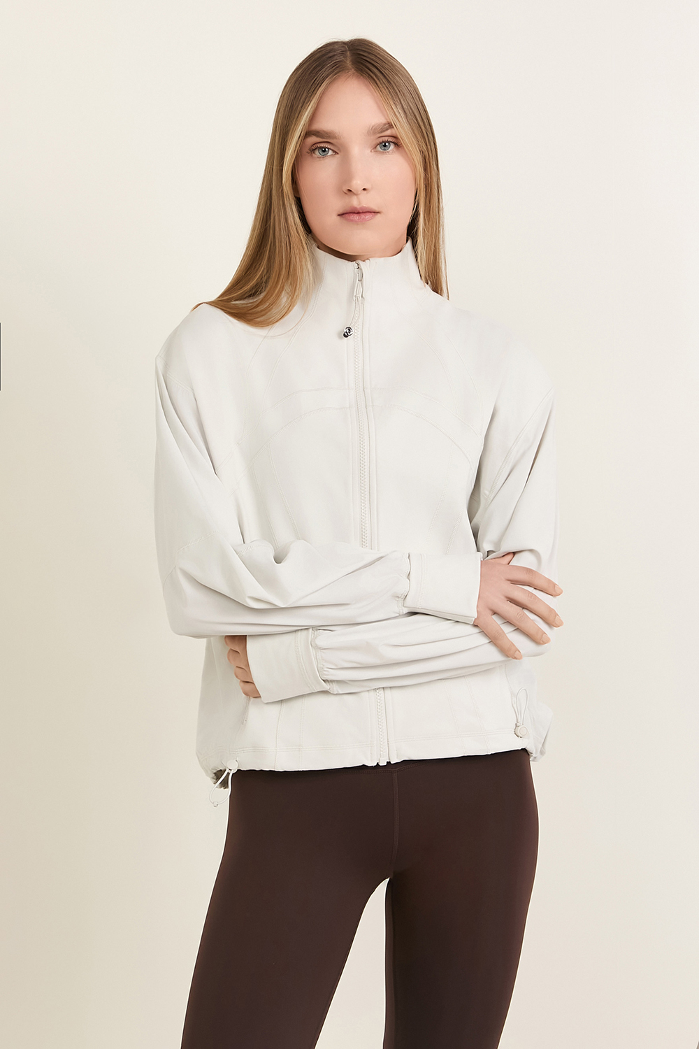 תמונת דוגמן קידמית של Define Relaxed-Fit Jacket *Luon