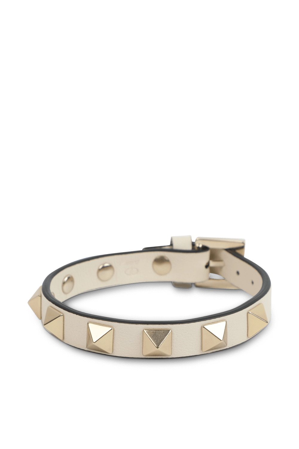 תמונה קידמית של צמיד ניטים מעור לבן