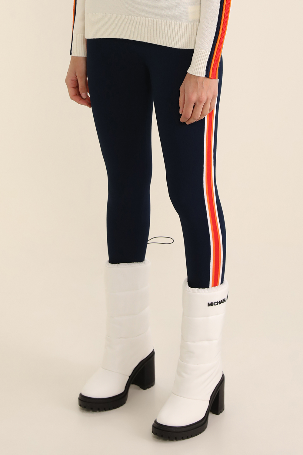 תמונת דוגמן קידמית של אלאס מכנסי טייץ X מייקל קורס