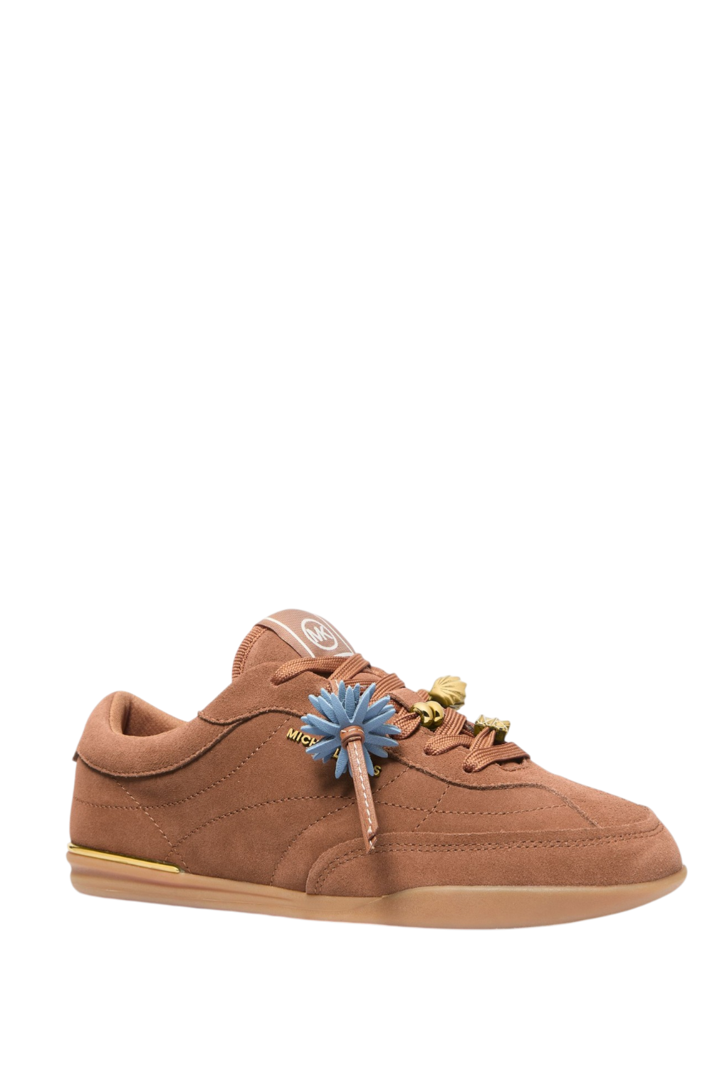 תמונת תקריב של נעלי סניקרס