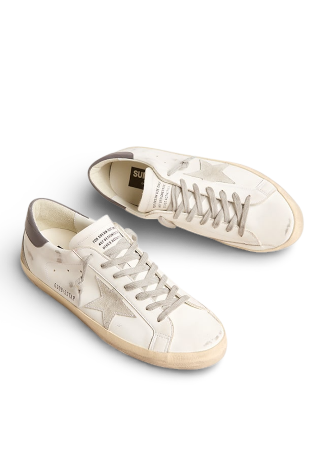 תמונה אחורית של סניקרס