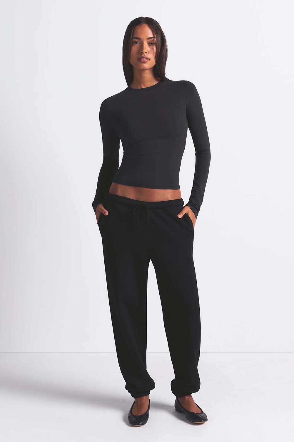 תמונת דוגמן קידמית של CLASSIC JOGGER