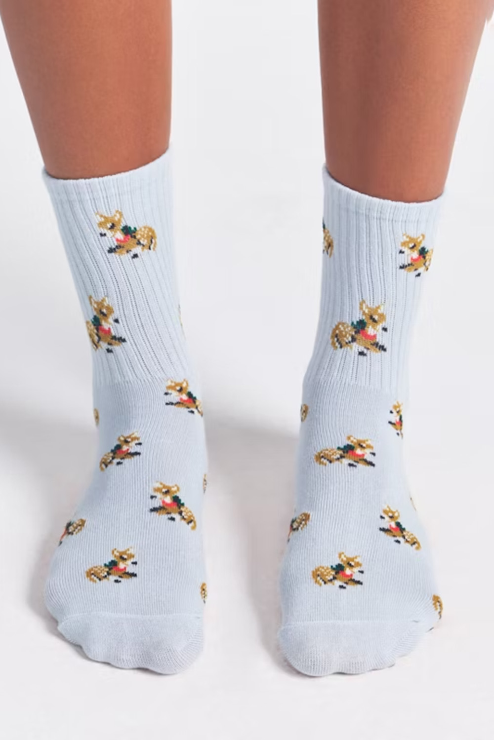 תמונת דוגמן קידמית של RIBBED CREW SOCK 3-PACK