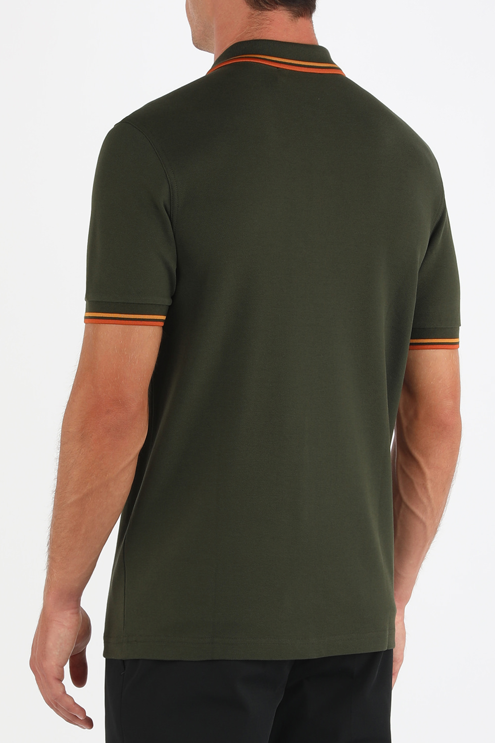 תמונת דוגמן אחורית של Classic Polo Shirt in Green