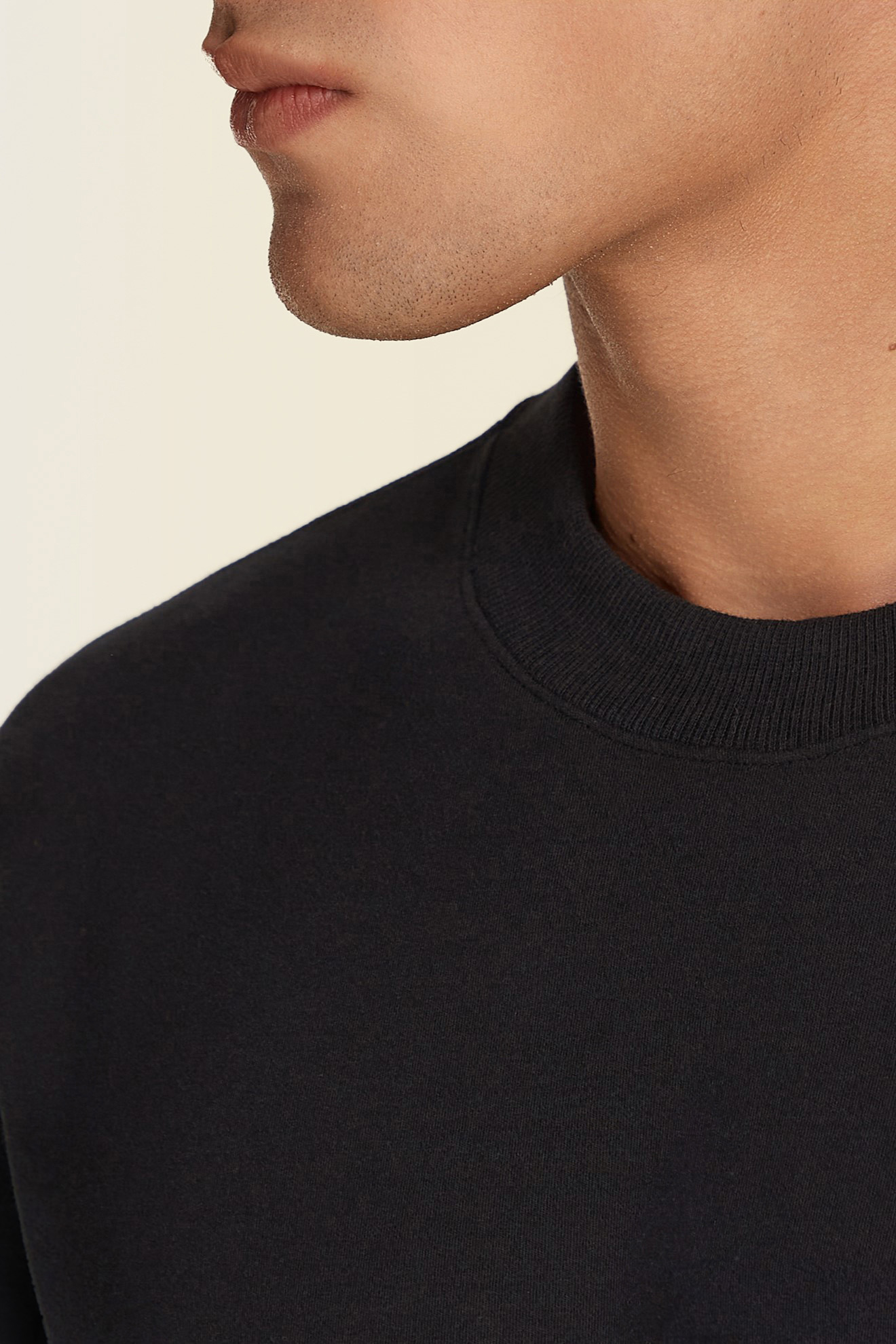 תמונת תקריב דוגמן של חולצת טי