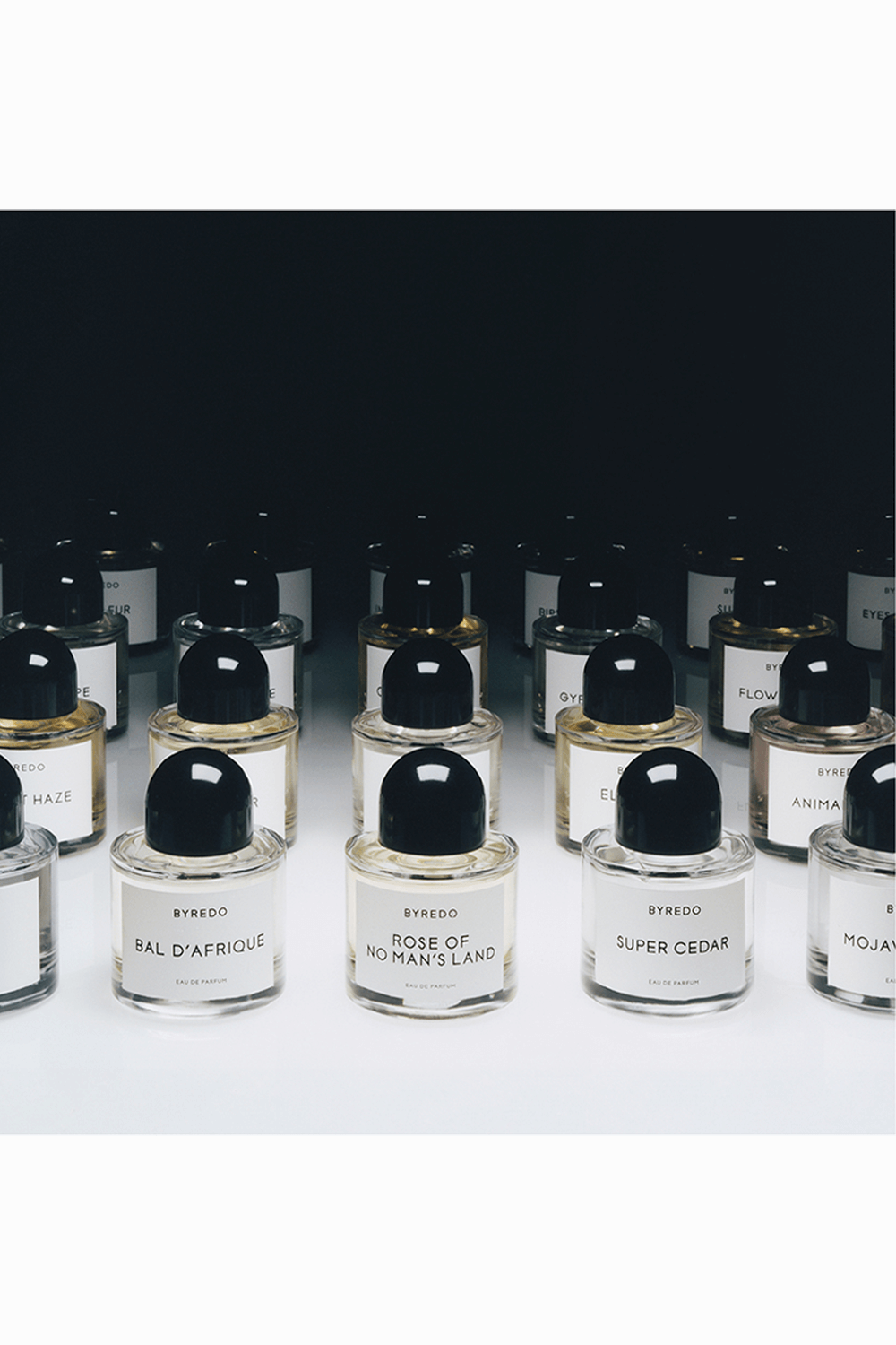 תמונת תקריב של Super Cedar Eau de Parfum 100 ML