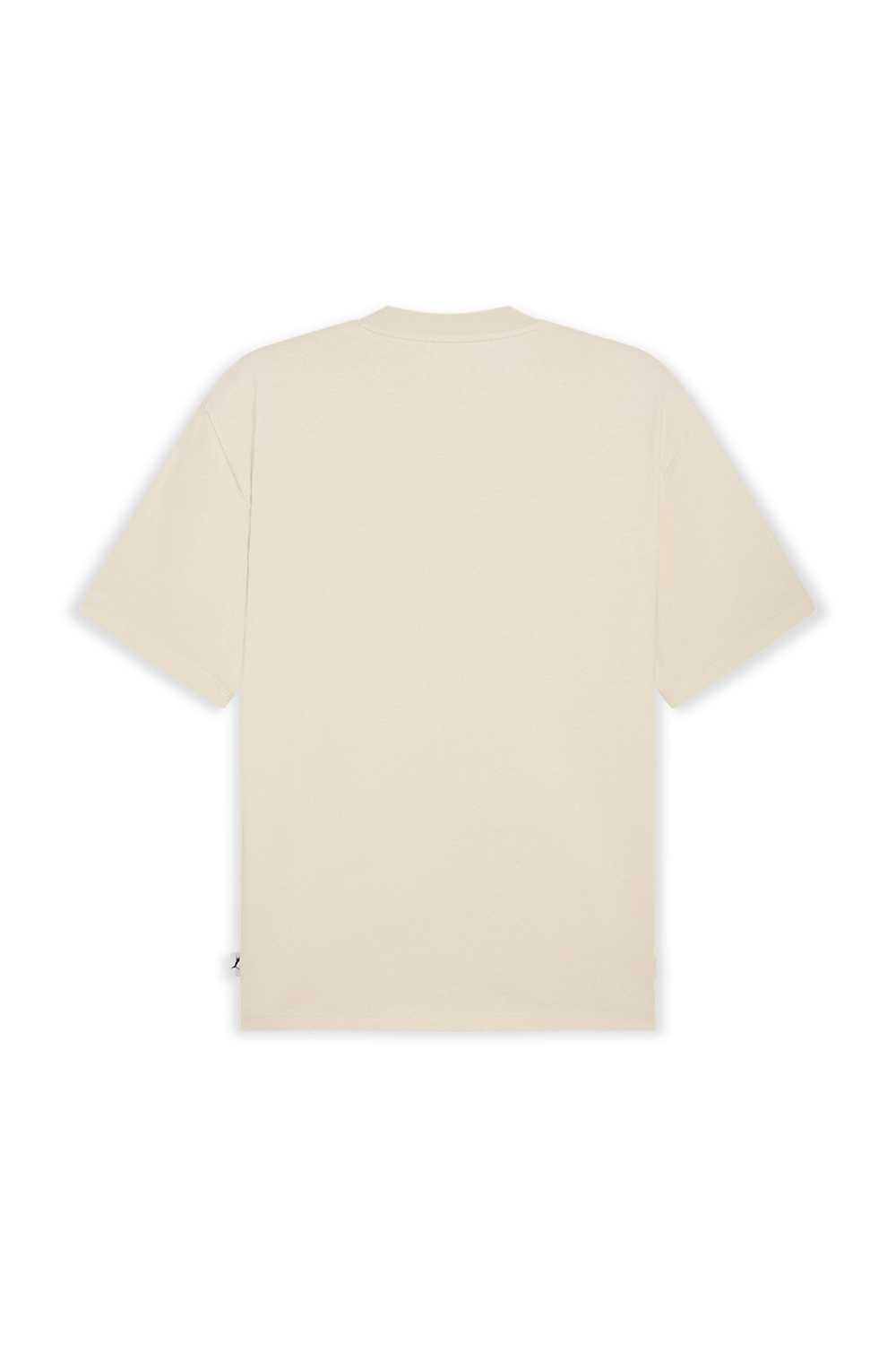 תמונה אחורית של חולצת טי