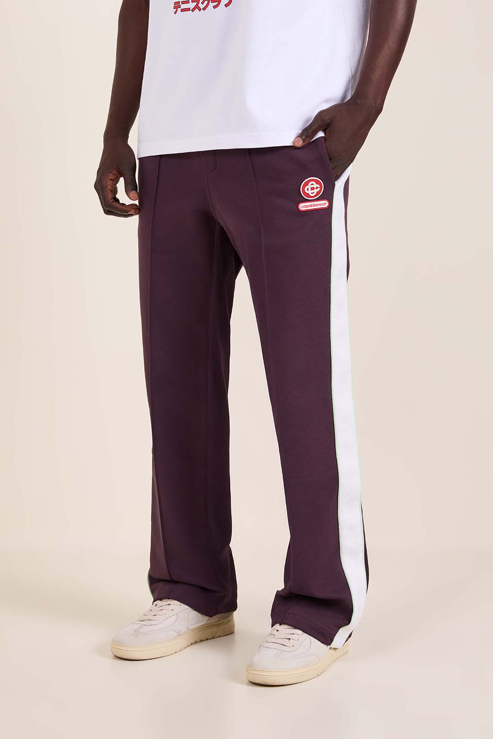 תמונת דוגמן קידמית של מכנסי ג'וג