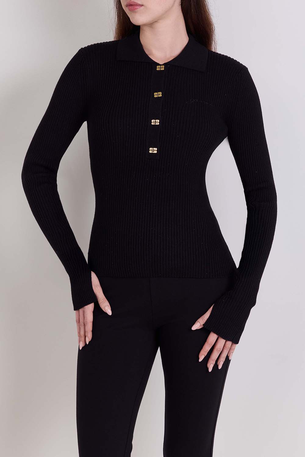 תמונת דוגמן קידמית של חולצת פולו