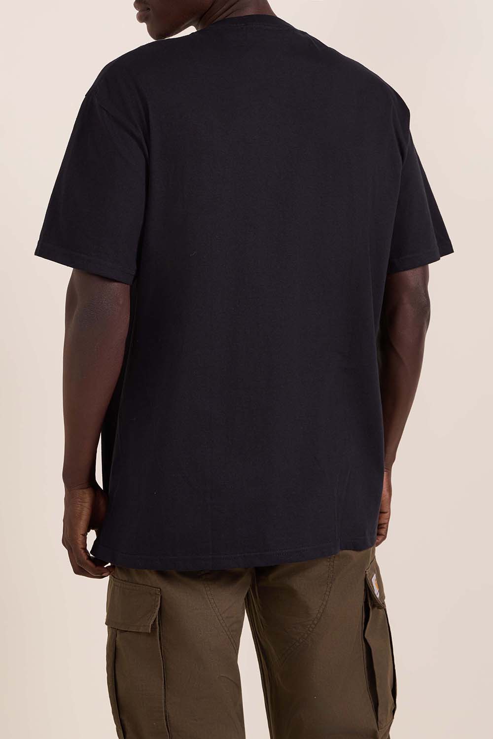 תמונת תקריב דוגמן של חולצת טי