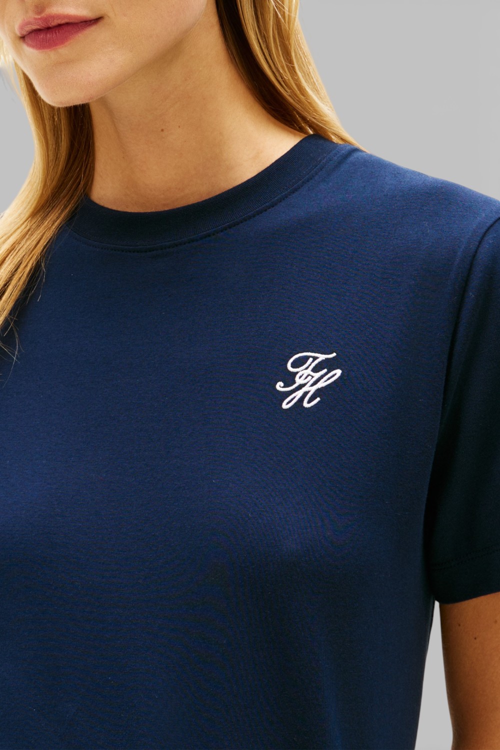 תמונת תקריב דוגמן של חולצת טי