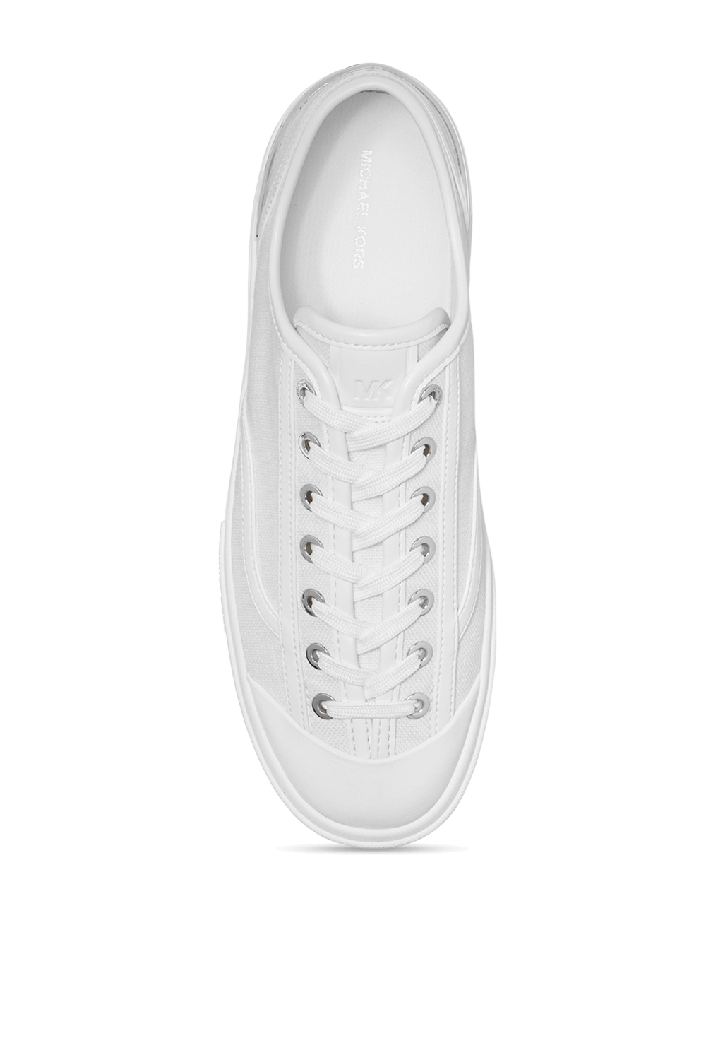 תמונת תקריב של נעלי סניקרס