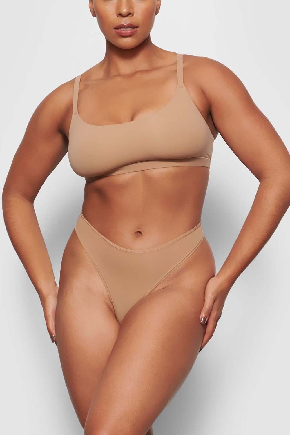 תמונת דוגמן קידמית של THONG