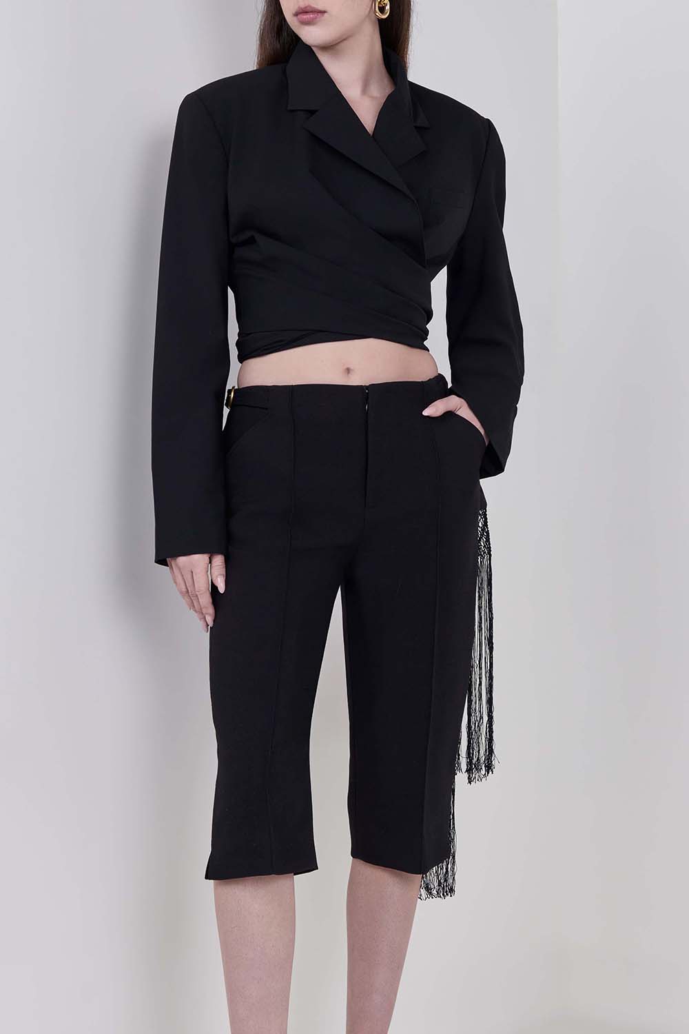 תמונת דוגמן קידמית של בלייזר מקרמה