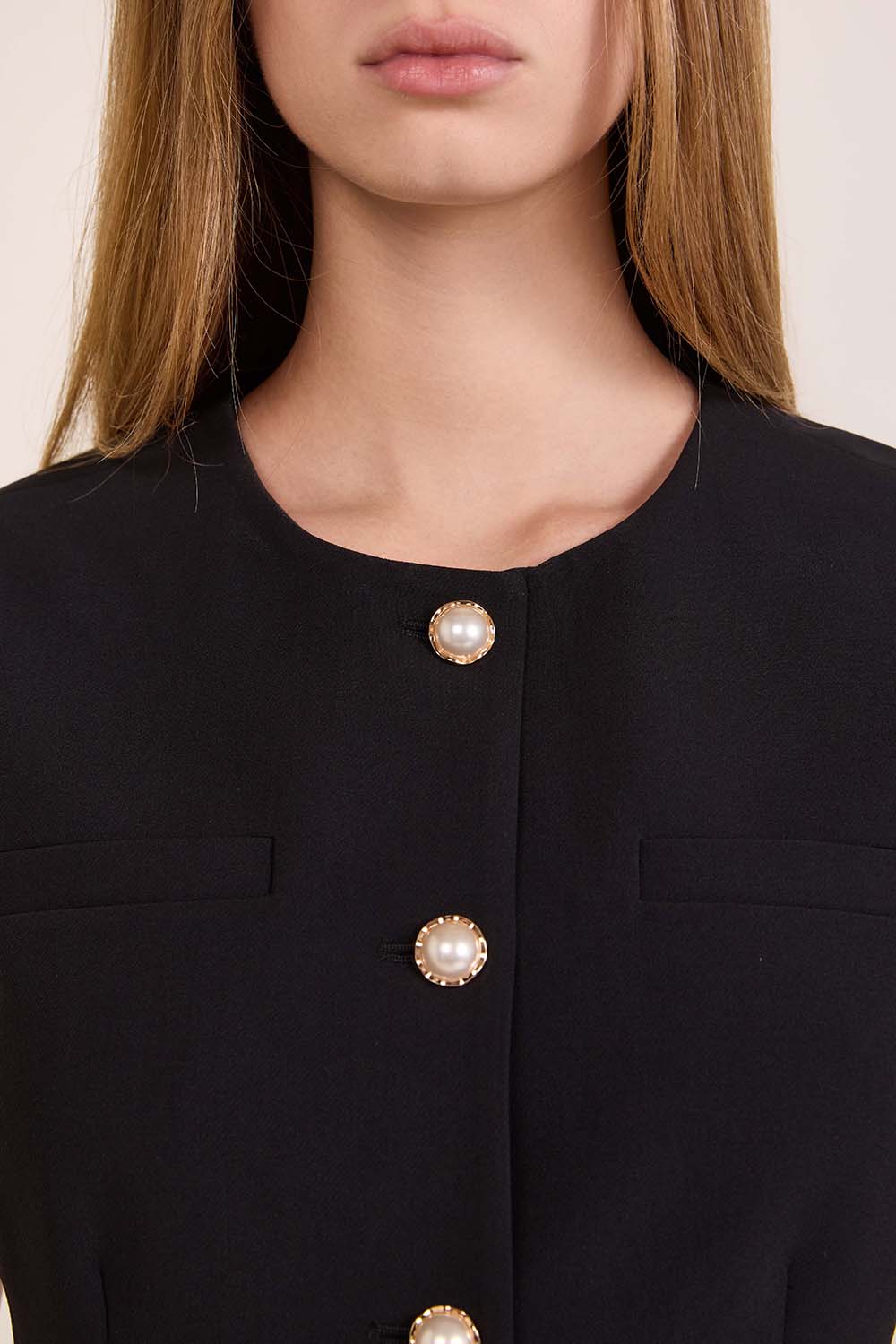 תמונת תקריב דוגמן של וסט מחוייט